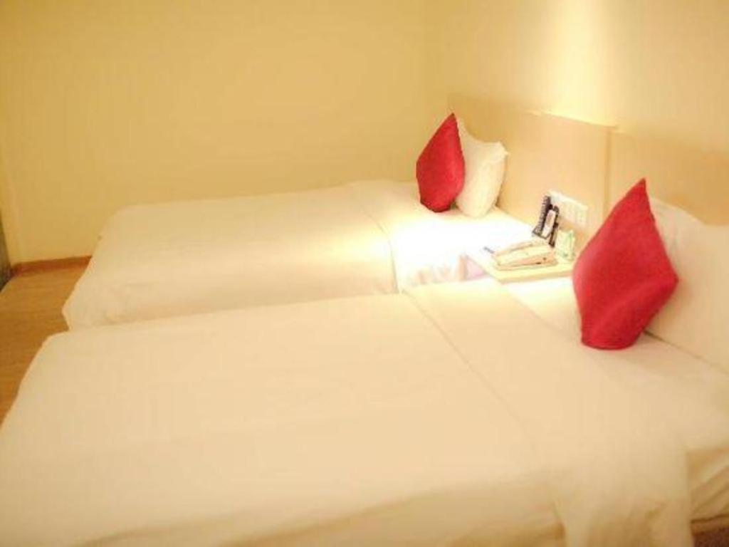 Shang Pin Hotel Shenzhen Futian Exhibition Branch Bagian luar foto