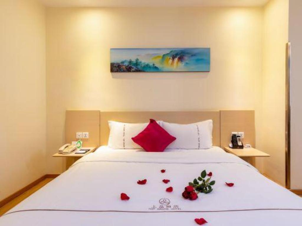 Shang Pin Hotel Shenzhen Futian Exhibition Branch Bagian luar foto