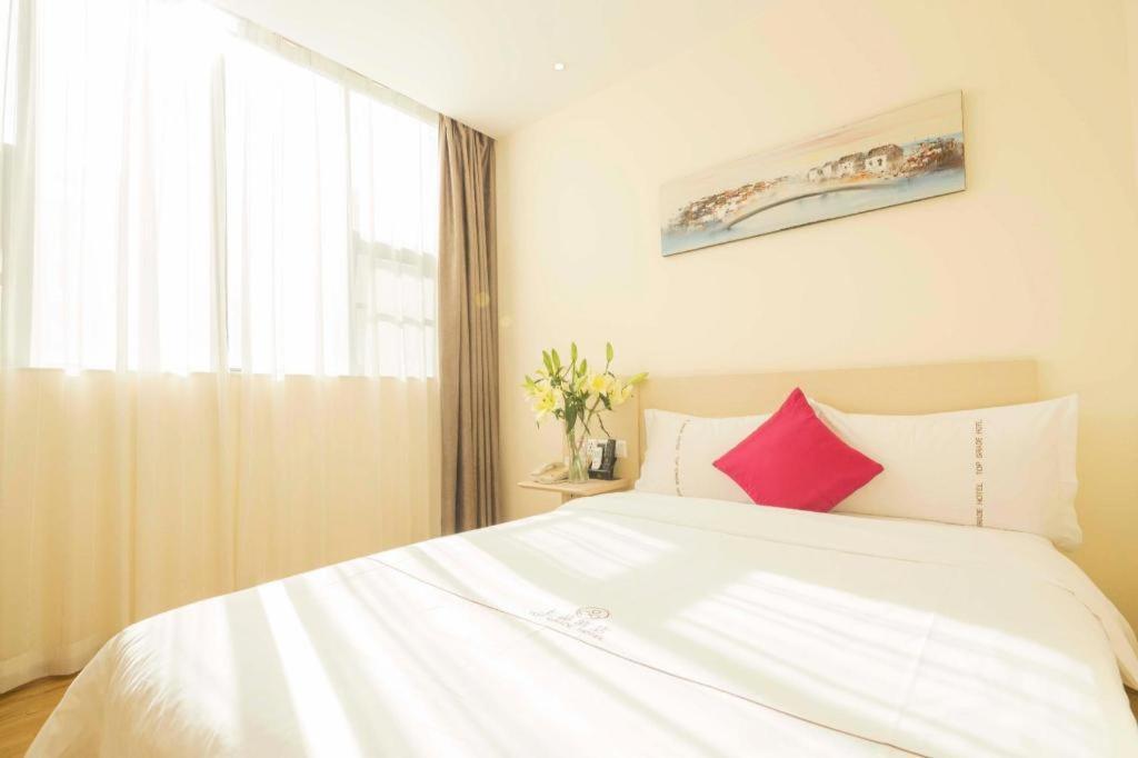 Shang Pin Hotel Shenzhen Futian Exhibition Branch Bagian luar foto