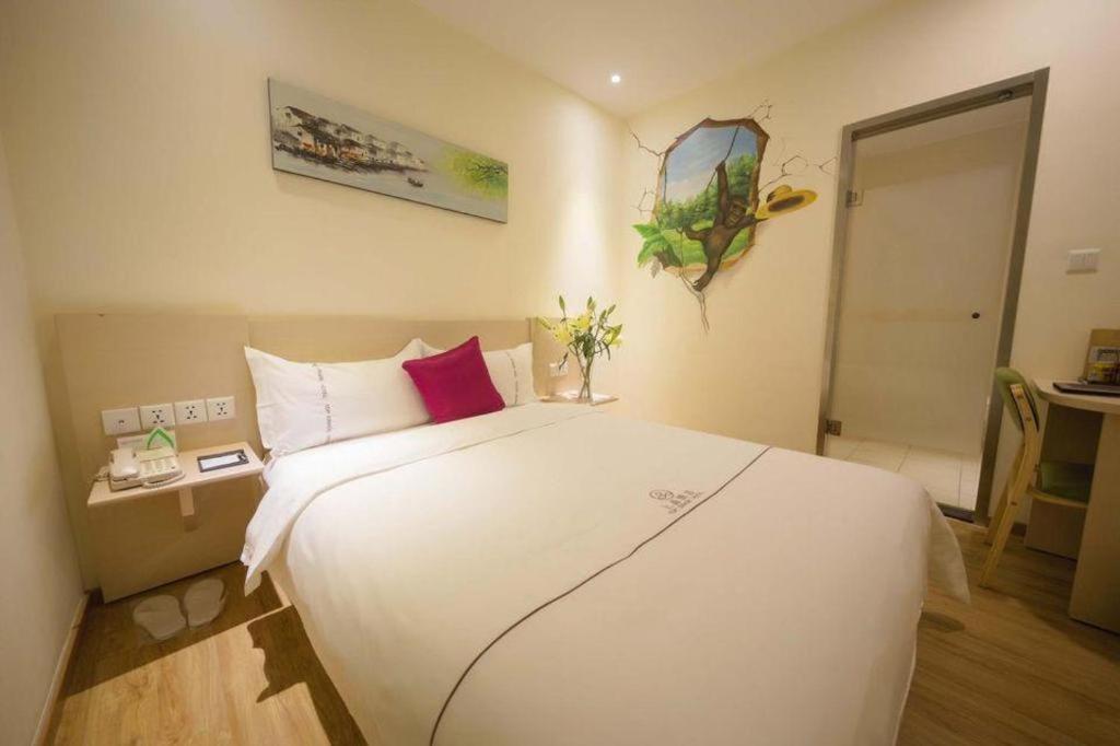 Shang Pin Hotel Shenzhen Futian Exhibition Branch Bagian luar foto