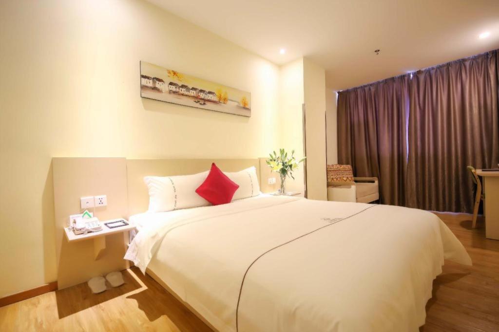 Shang Pin Hotel Shenzhen Futian Exhibition Branch Bagian luar foto