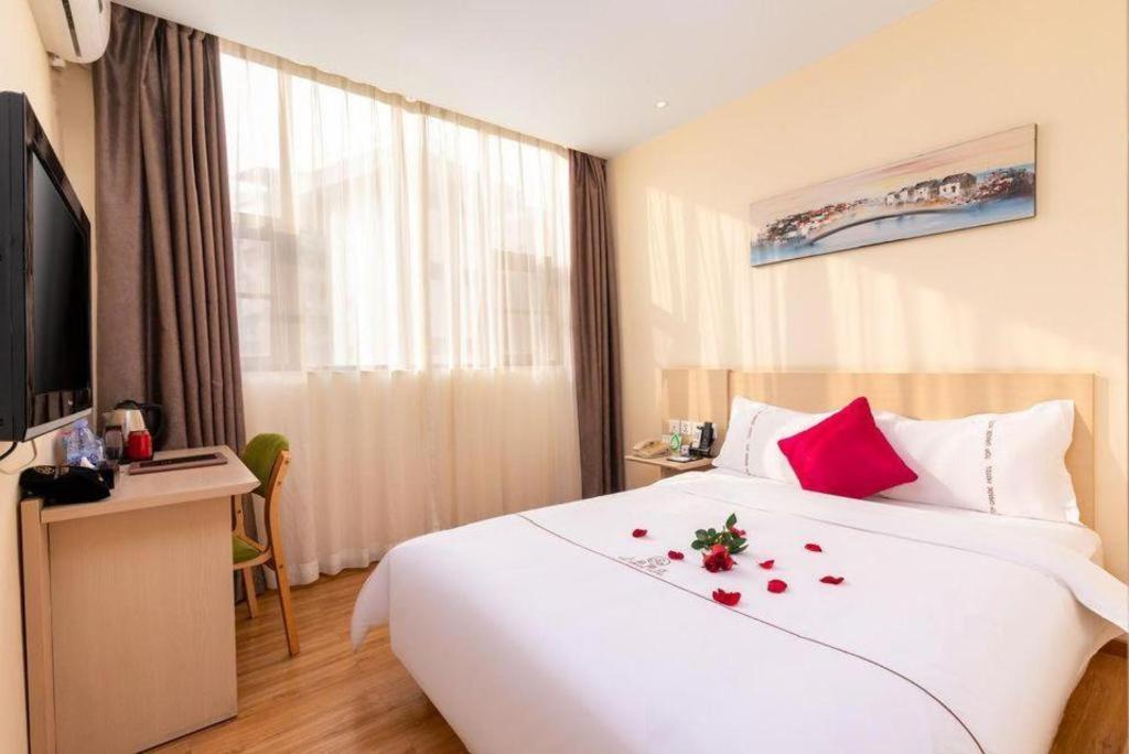 Shang Pin Hotel Shenzhen Futian Exhibition Branch Bagian luar foto