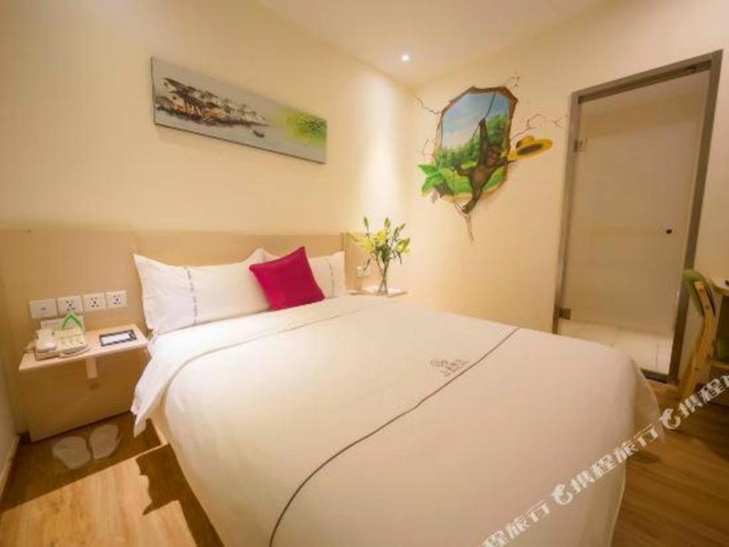 Shang Pin Hotel Shenzhen Futian Exhibition Branch Bagian luar foto